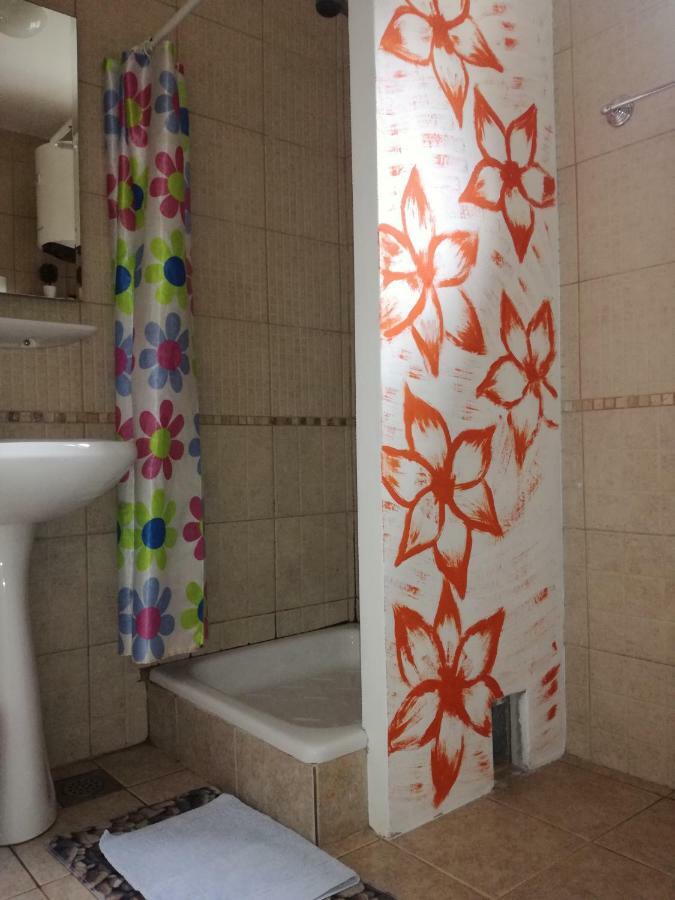 Guest House Vila Bak Будва Екстер'єр фото