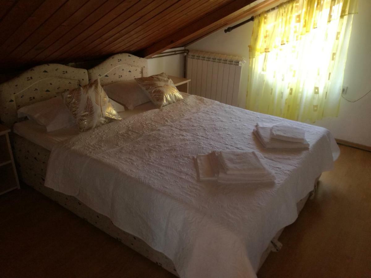 Guest House Vila Bak Будва Екстер'єр фото